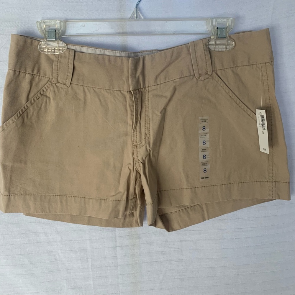 NWT Old Navy low rise khaki short